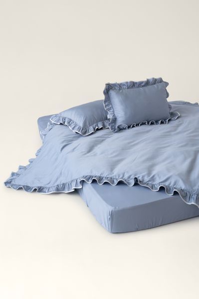Delphi satin duvet cover with ruffles and white piping, Double