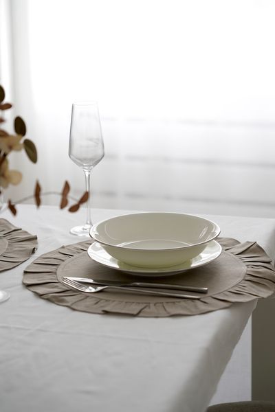 Set of Ruffle flow linen napkins Beige